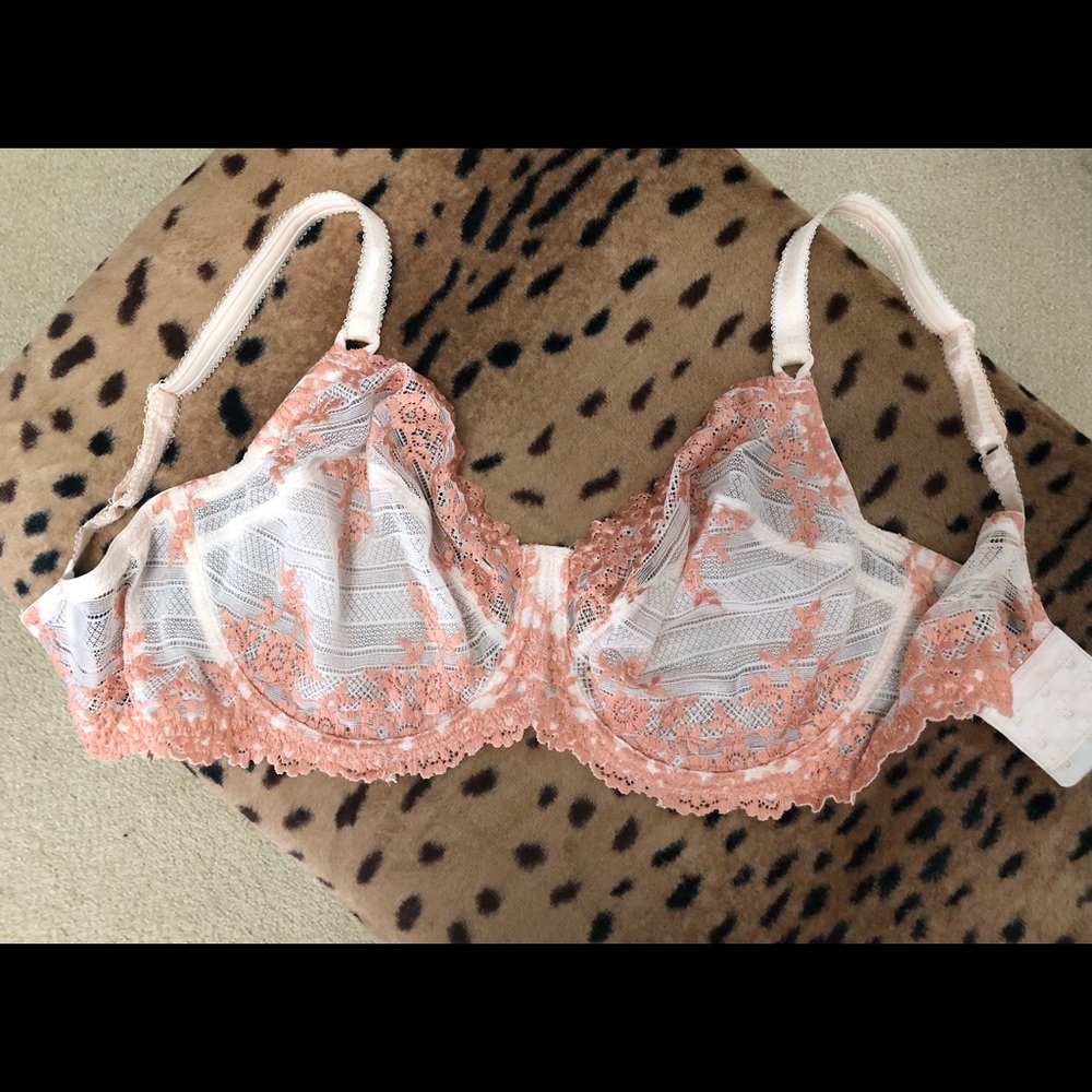 Beautiful Lace Wacoal Underwire Bra